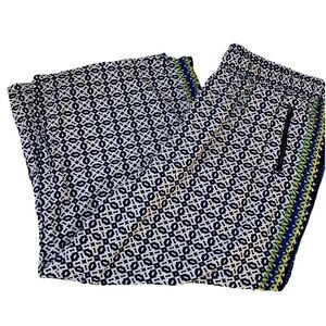 Crown and Ivy women’s pants 
Size 3X
100Rayon 
Wide leg 
Zipper pockets